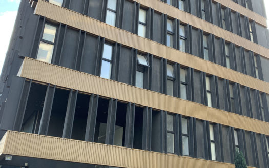 Moderno Departamento en Edificio Gold